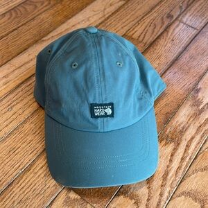 Mountain Hardwear nylon hat